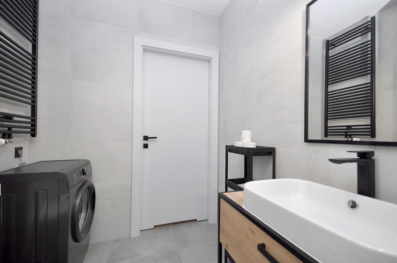 Schindler'S Factory Zablocie Deluxe Apartments Wawelofts Krakow Luaran gambar